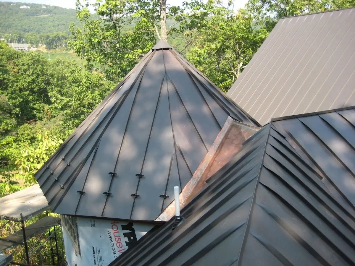 Professional Roof Tarp Installation by Craftsman Roofing in Helena Valley Northwest